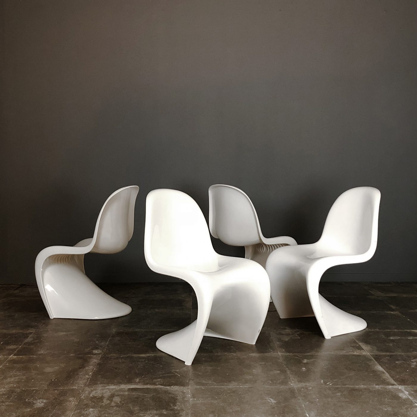 Verner Panton chairs | Moderna Möbelklassiker